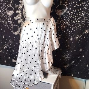 TOPSHOP Black and White Satin Polkadot Wrap Skirt size S